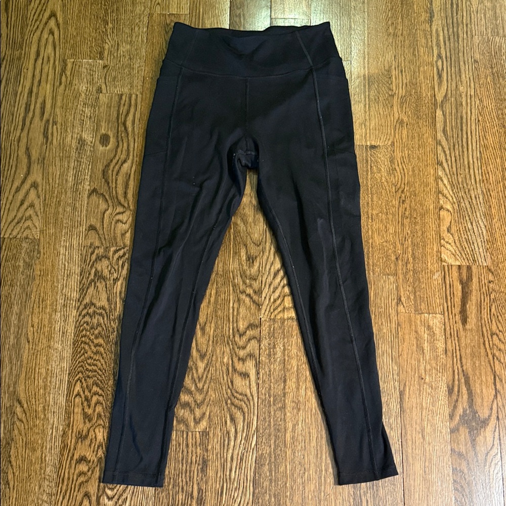 Victorias Secret Black Compression Leggings EUC with 3 Pockets